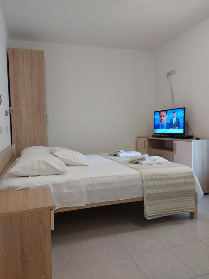 Apartments Jelicic Биоград на Мору Екстериор снимка