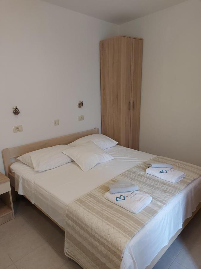 Apartments Jelicic Биоград на Мору Екстериор снимка