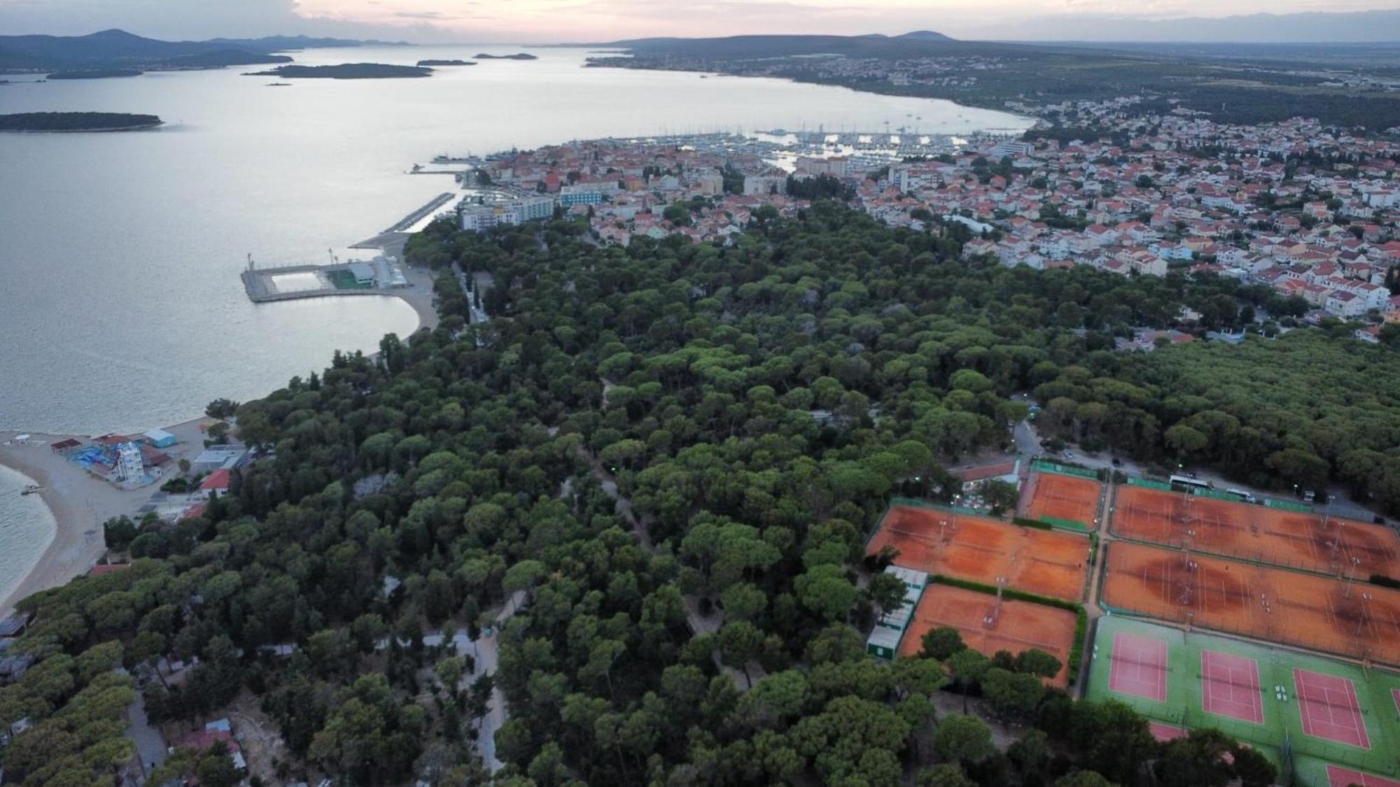Apartments Jelicic Биоград на Мору Екстериор снимка