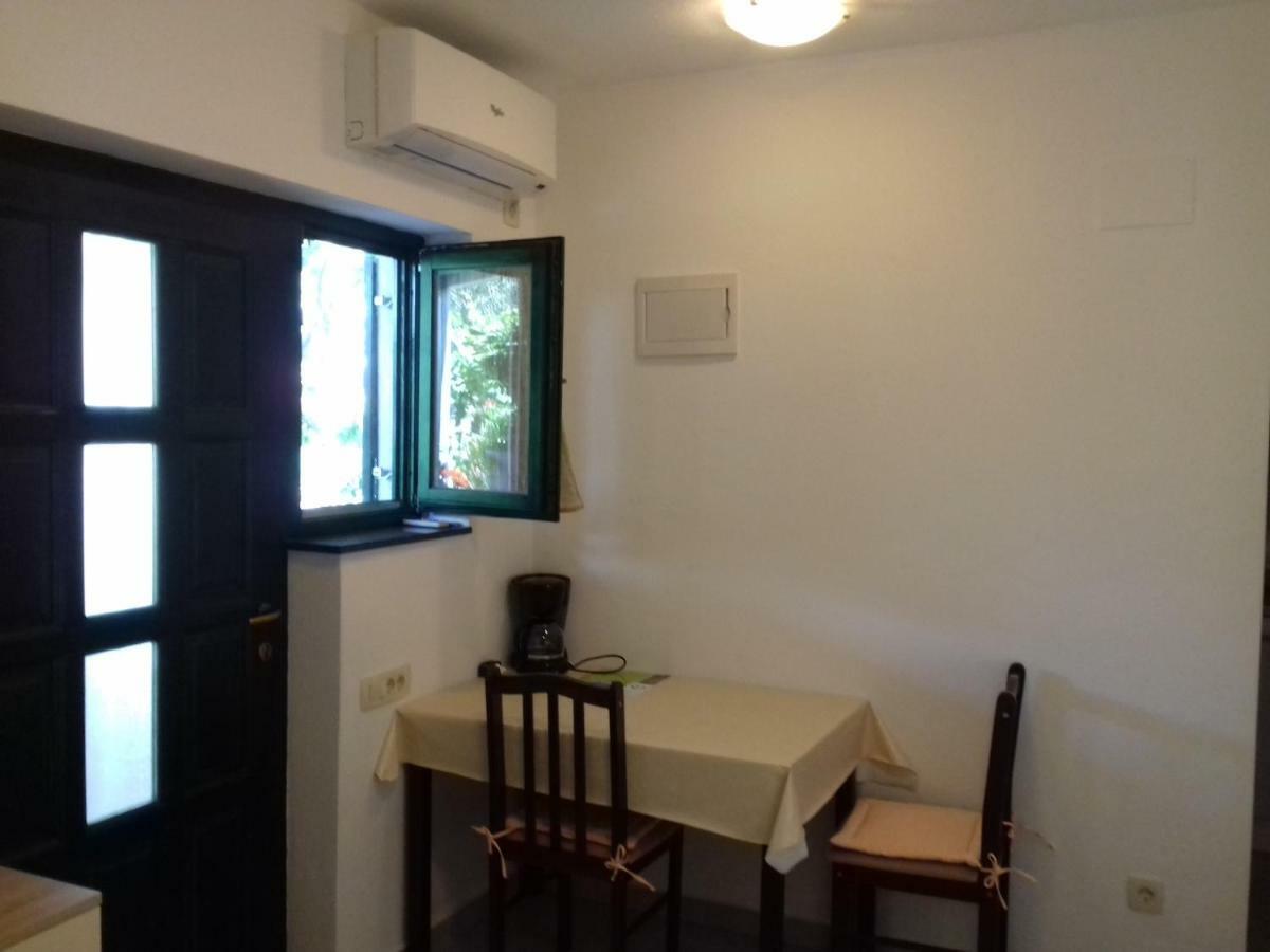 Apartments Jelicic Биоград на Мору Екстериор снимка