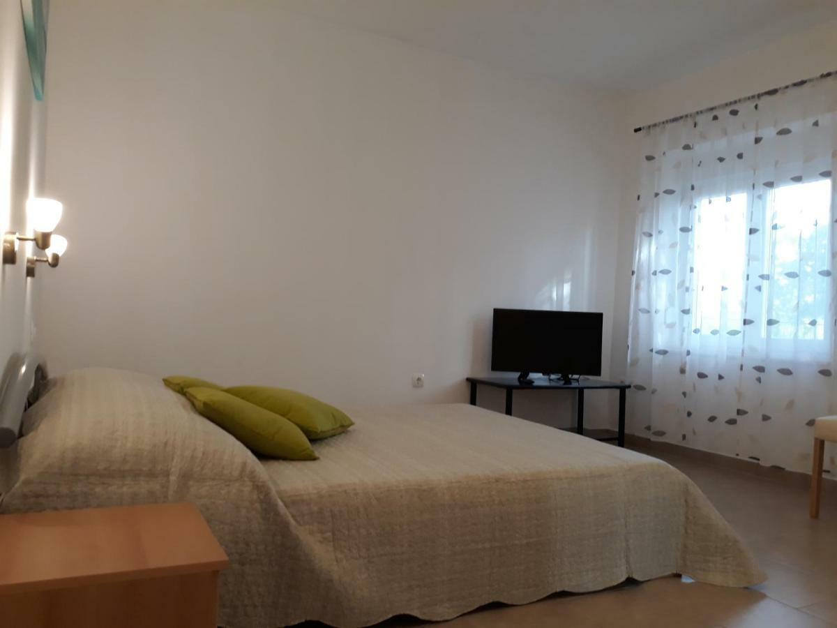Apartments Jelicic Биоград на Мору Екстериор снимка