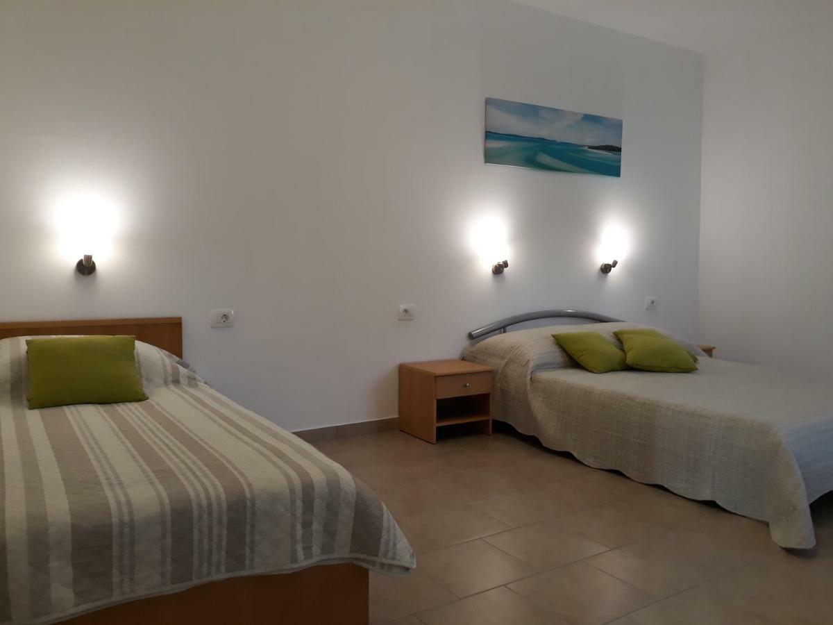 Apartments Jelicic Биоград на Мору Екстериор снимка