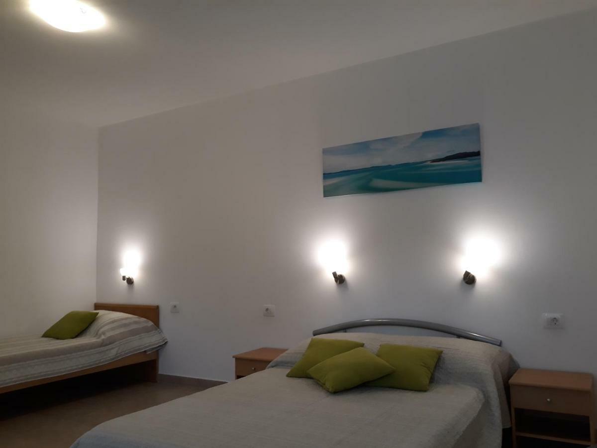 Apartments Jelicic Биоград на Мору Екстериор снимка
