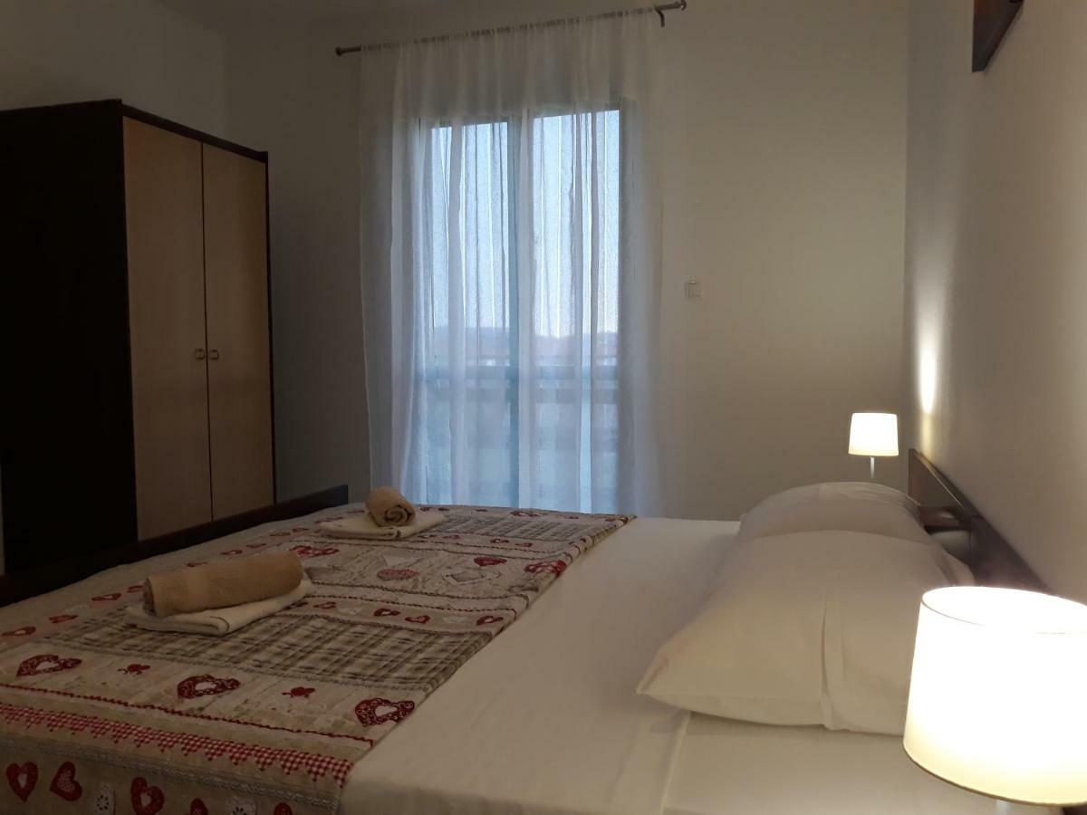 Apartments Jelicic Биоград на Мору Екстериор снимка
